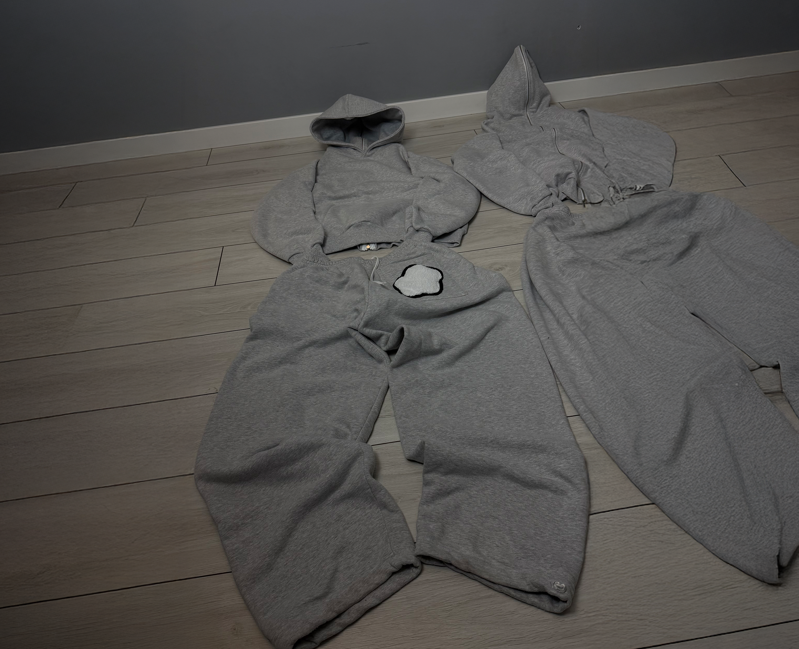 SPODNIE BASIC LOOSE MODE PRE-ORDER